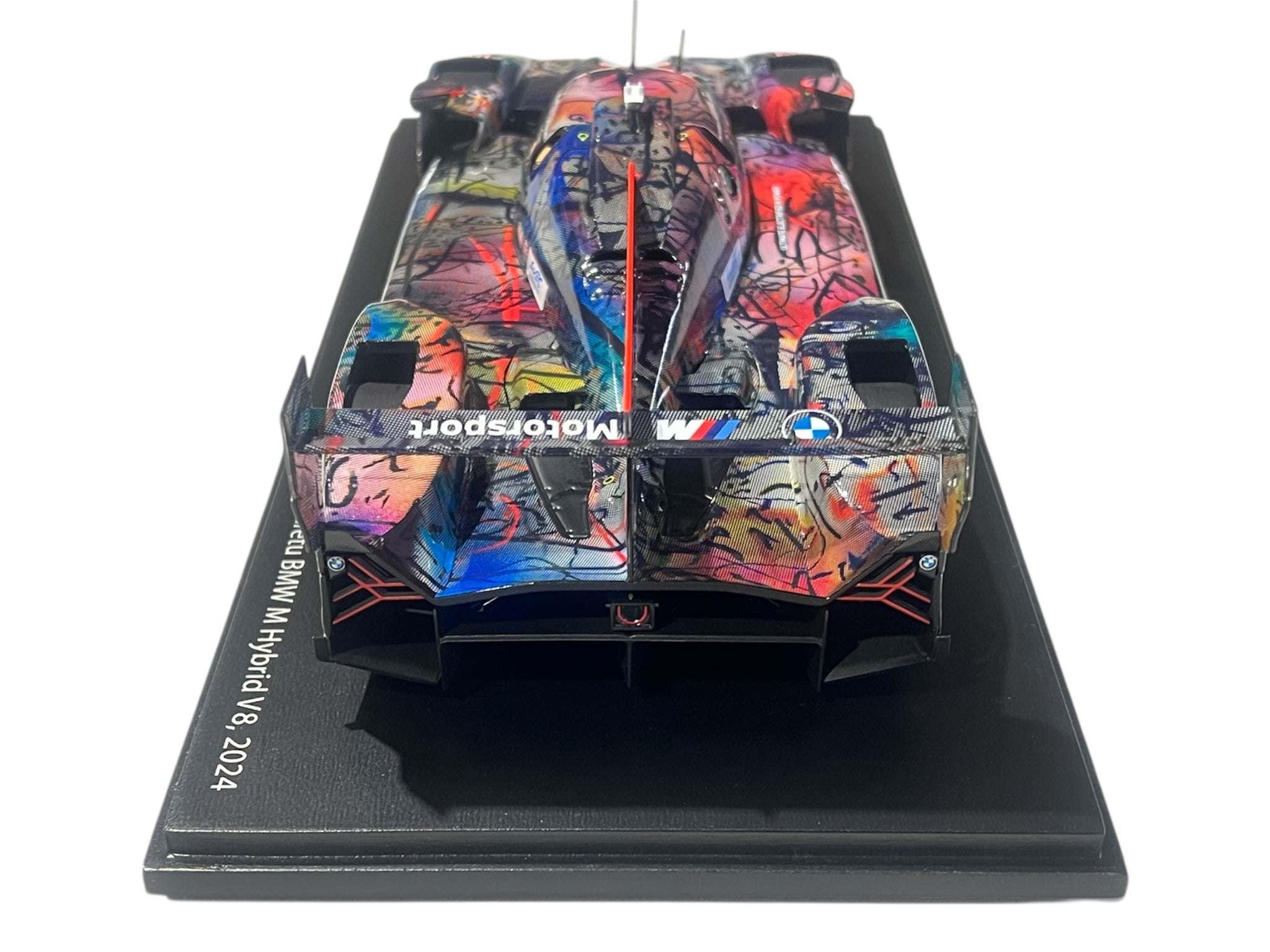 Spark 1/18 BMW M Hybrid V8 Art Car Julie Mehretu #20 - 24h Le Mans 2024 - Neuf